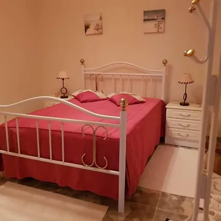 House Apartment *